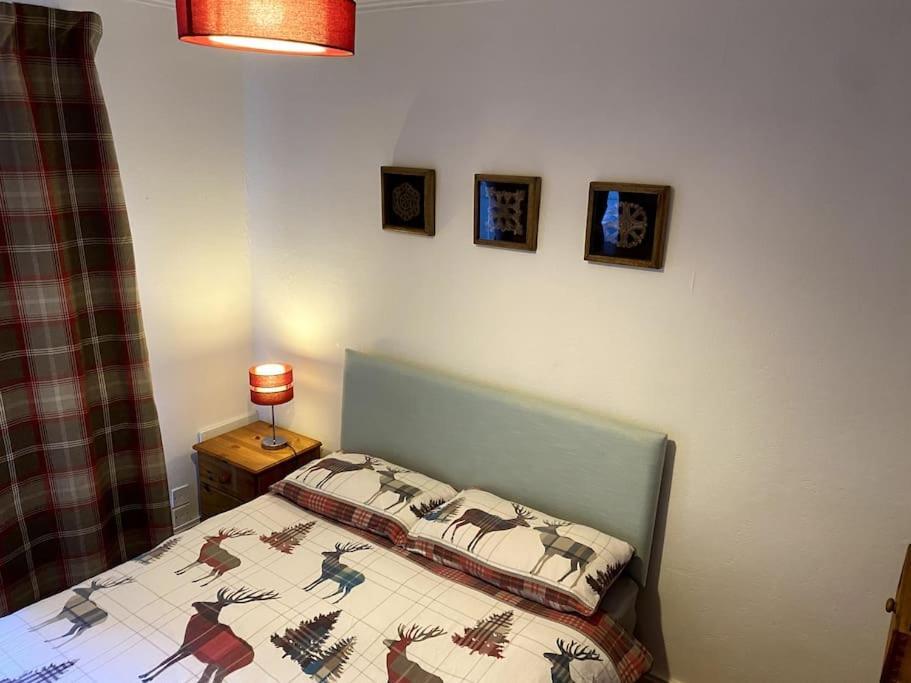Historical North Cottage In Old Deer Bagian luar foto